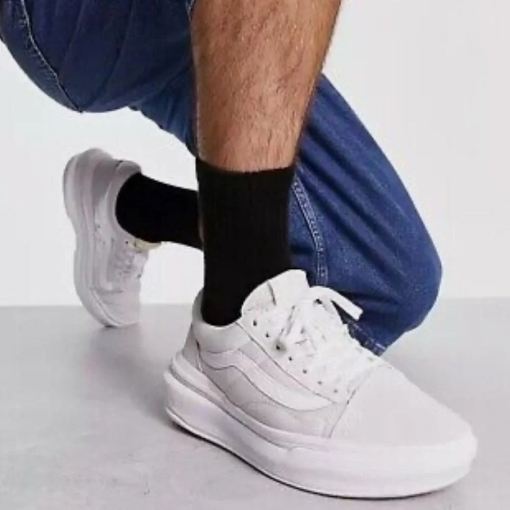 Vans Old‎ Skool Overt CC Sneakers White Light Gray Size Men7.5 / Women 9